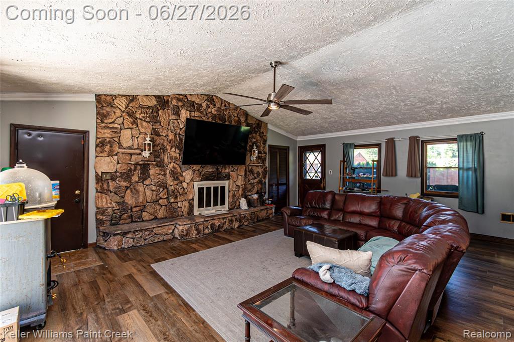 20510 Luna Street, Clinton Twp, MI 48035 — Photo 18