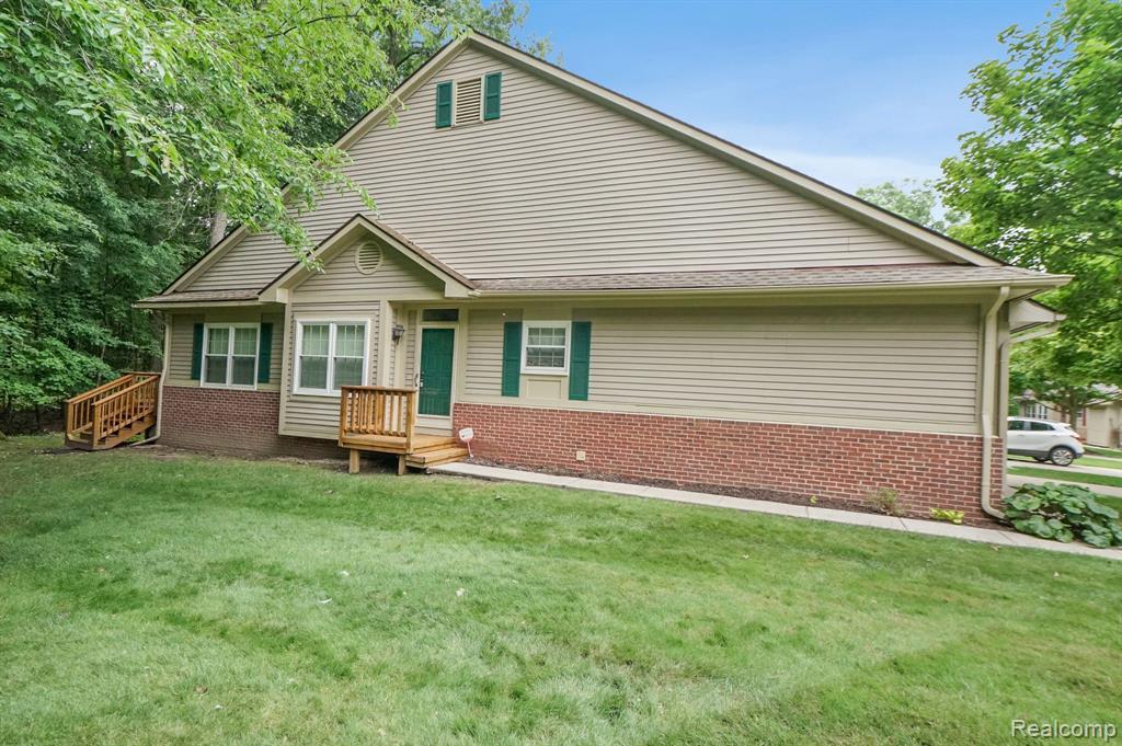 30664 VINE, Novi, MI 48377 — Photo 4