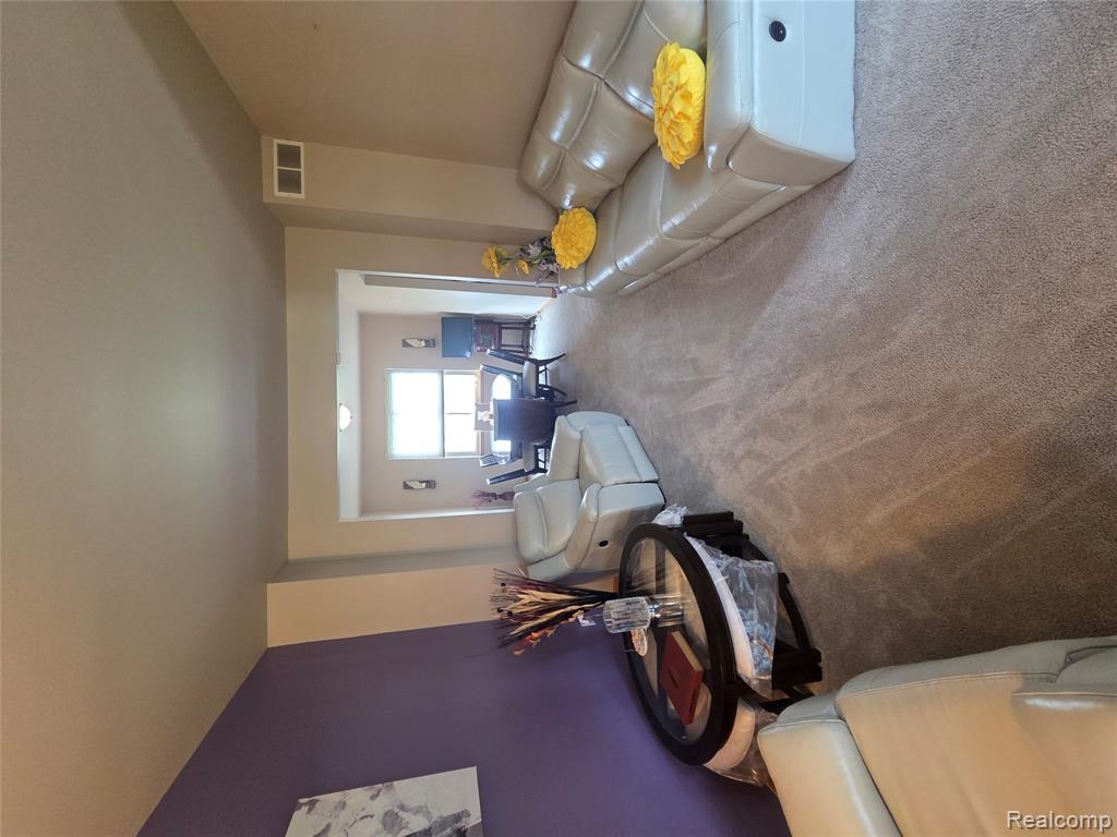 26940 Cedar Run Court, Woodhaven, MI 48183 — Photo 7