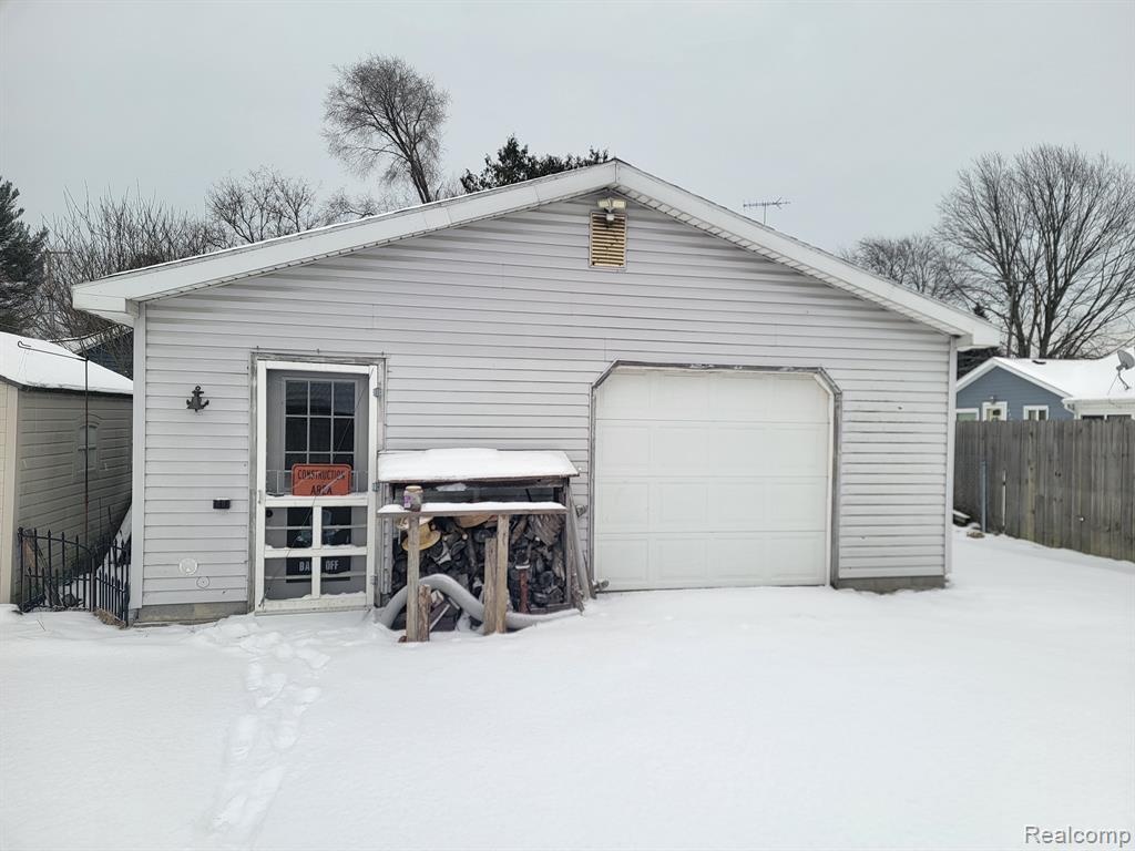 7898 Fountain Street, Burtchville, MI 48059 — Photo 5