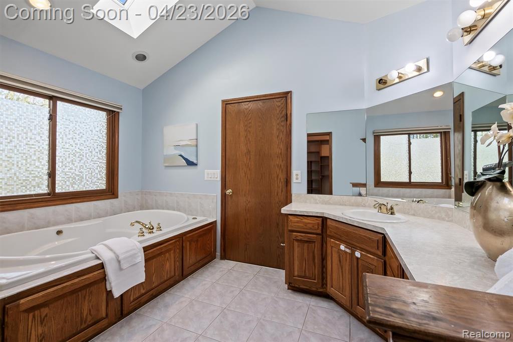 5199 Atwood Court, Sterling Heights, MI 48314 — Photo 22