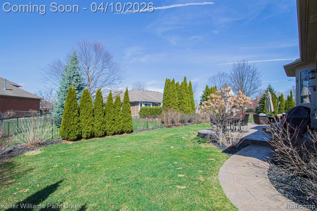 45907 Lookout Drive, Macomb, MI 48044 — Photo 57