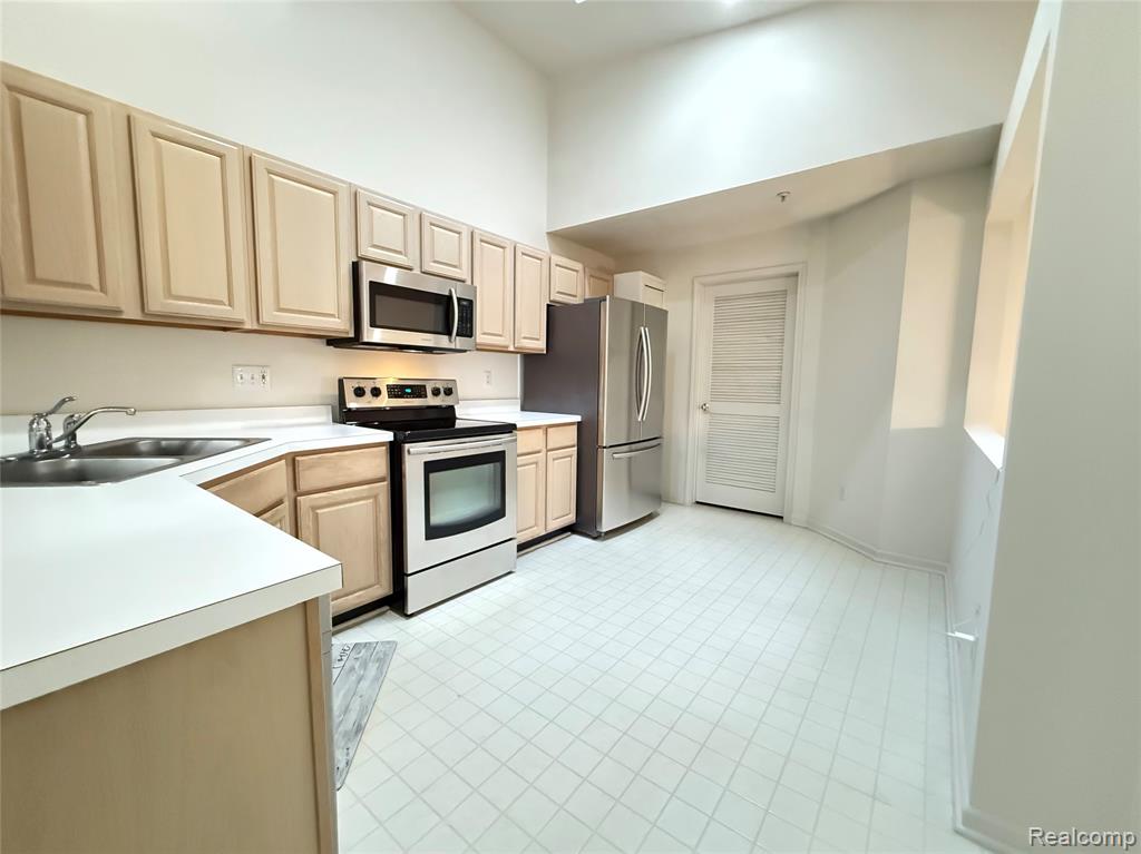 49663 Draper Circle, 69, Plymouth, MI 48170 — Photo 9