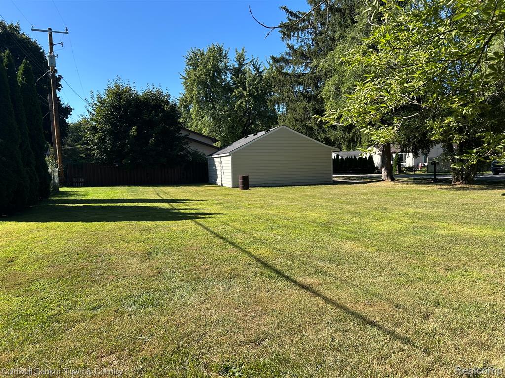 9150 Butternut Road, Whitmore Lake, MI 48189 — Photo 3