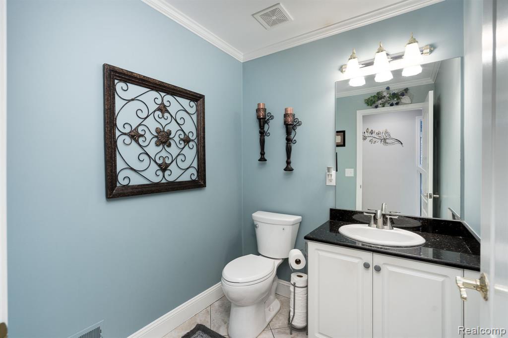 54678 Cabrillo Drive, Macomb, MI 48042 — Photo 20