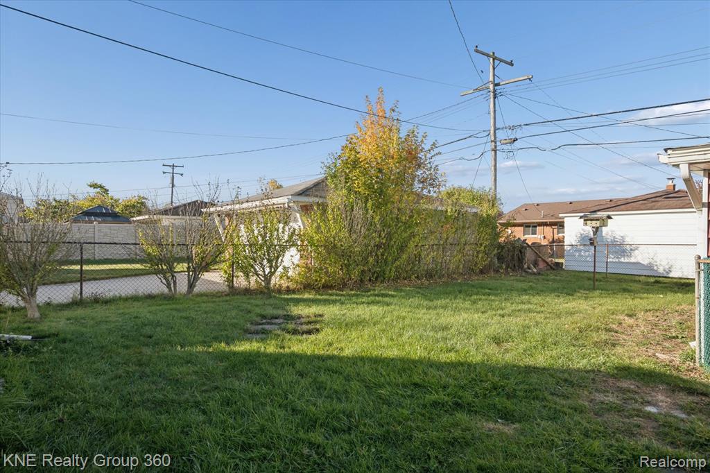 15464 Mulberry Street, Southgate, MI 48195 — Photo 35