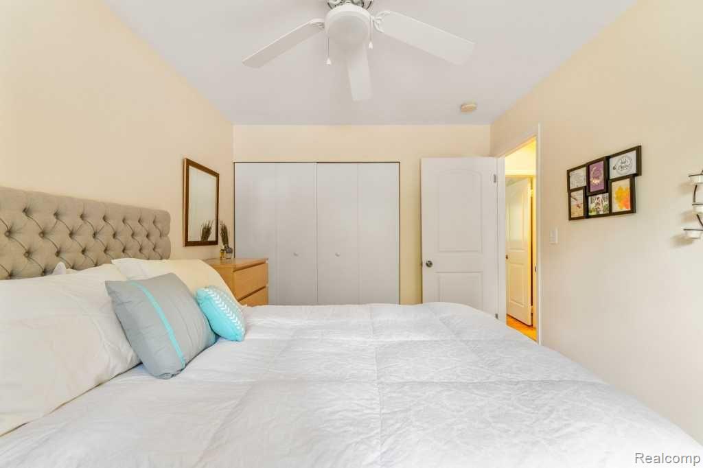 369 LARKSPUR Street, Ann Arbor, MI 48105 — Photo 22