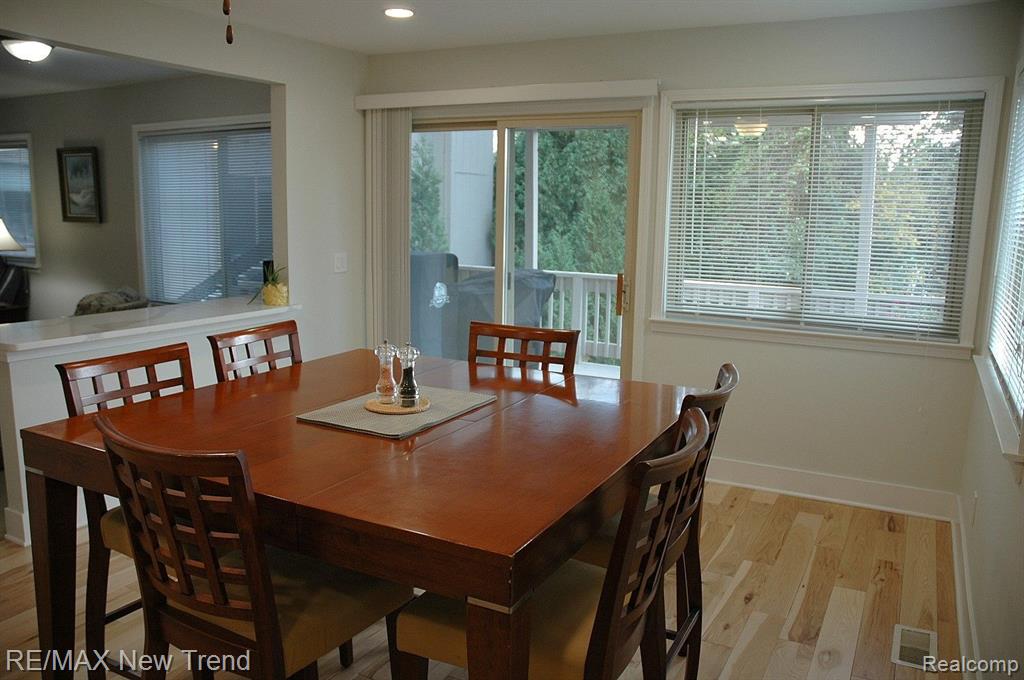 9528 FENHILL Drive, Grand Blanc, MI 48439 — Photo 15