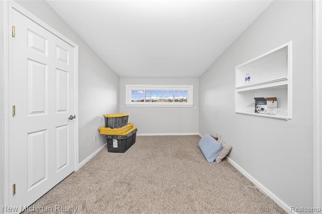 8665 Cooley Lake Road, Commerce Twp, MI 48382 — Photo 45