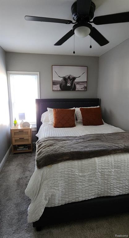 528 E ELZA Avenue, Hazel Park, MI 48030 — Photo 17