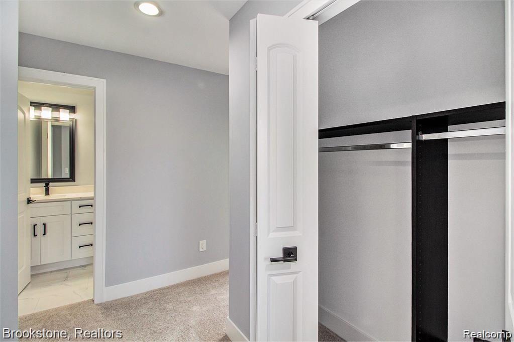 4150 Athens Avenue, Waterford, MI 48329 — Photo 14