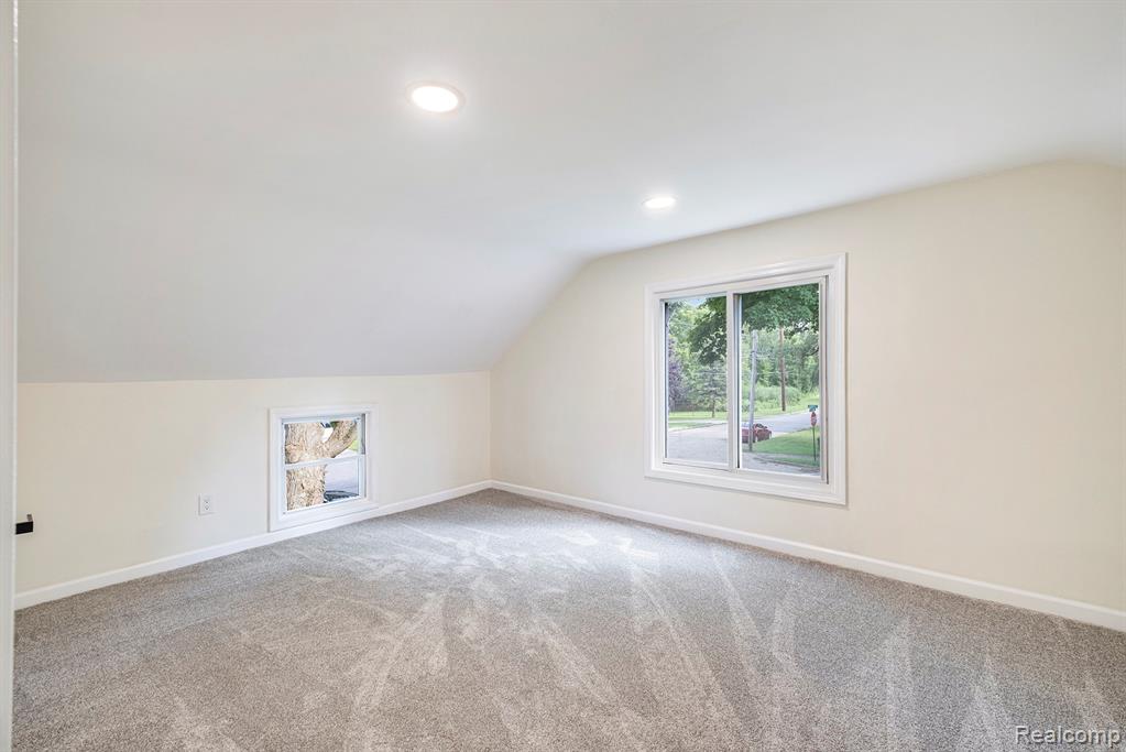 210 Legrande Street, Holly, MI 48442 — Photo 19