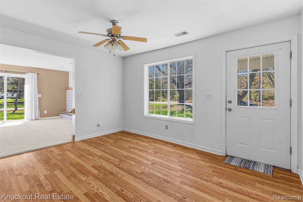 9060 N McKinley Road, Flushing, MI 48433 — Photo 4