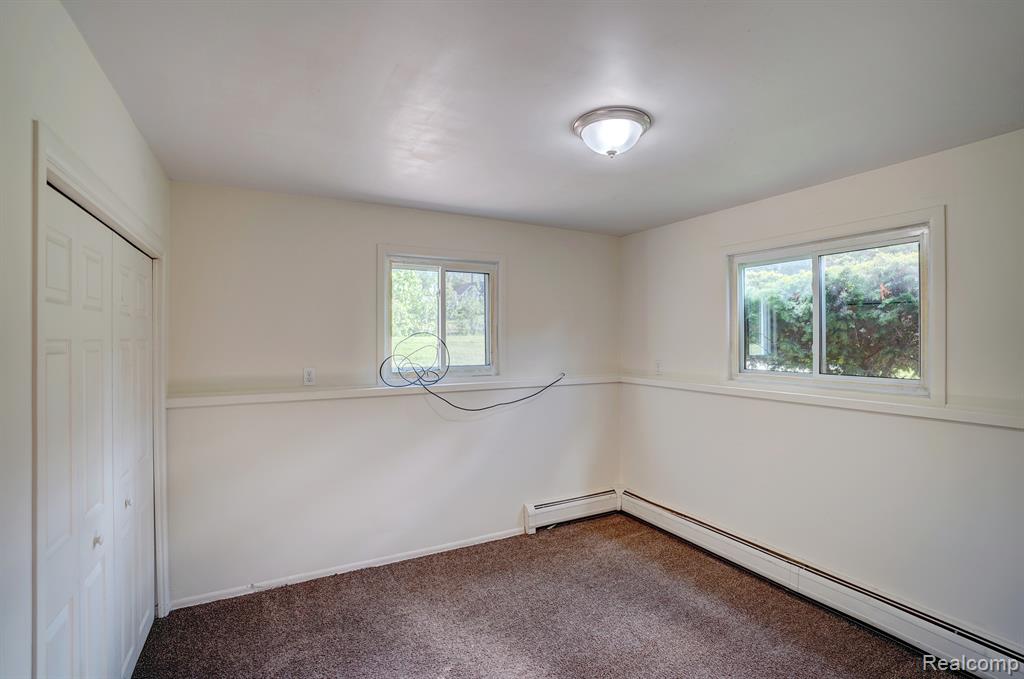 943 BRADLEY Avenue, Flint, MI 48503 — Photo 23