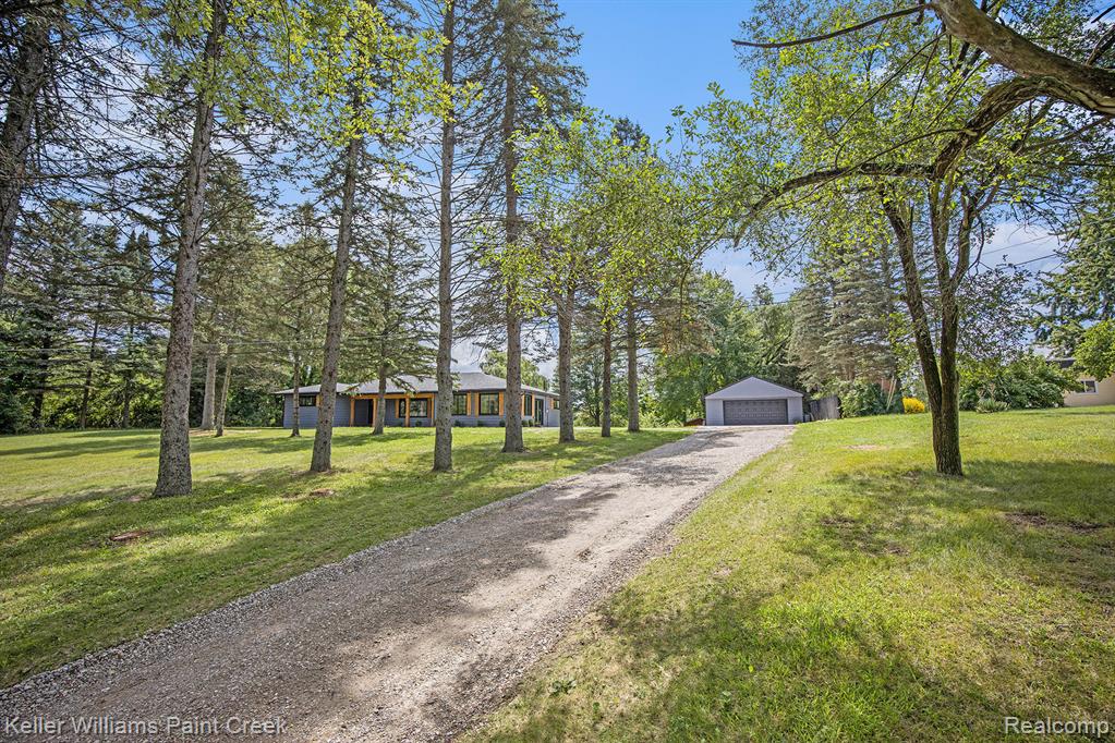931 Rochester Road, Leonard, MI 48367 — Photo 20