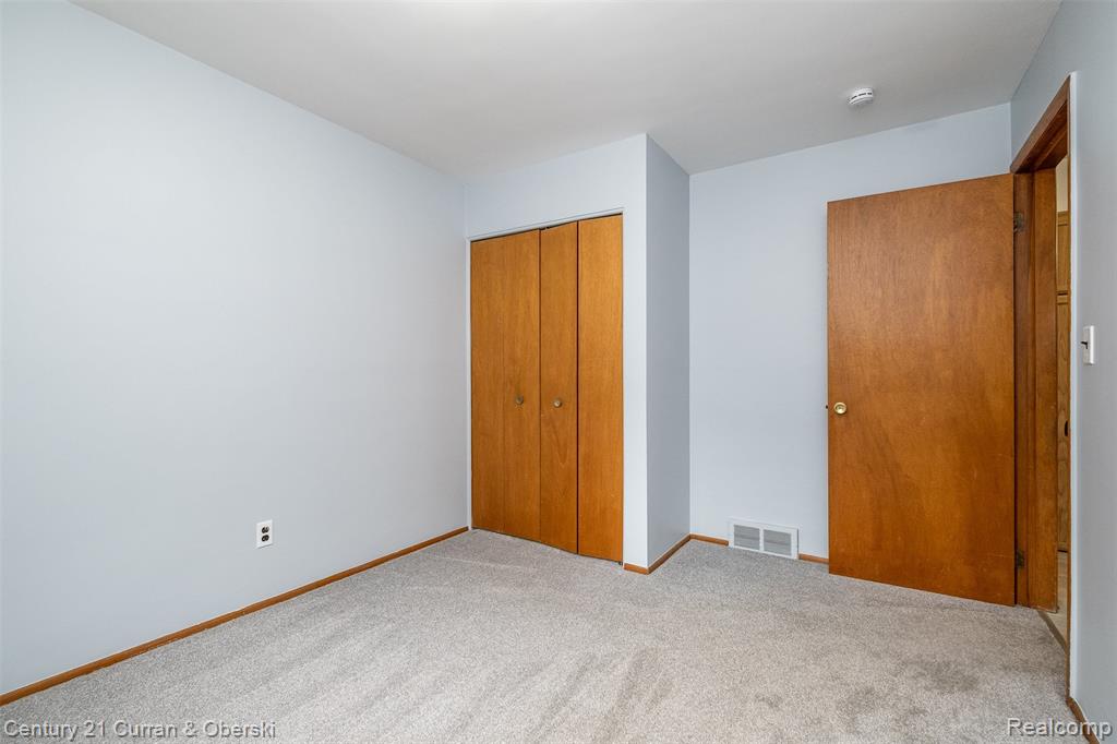 6216 Kinmore Street, Dearborn Heights, MI 48127 — Photo 20