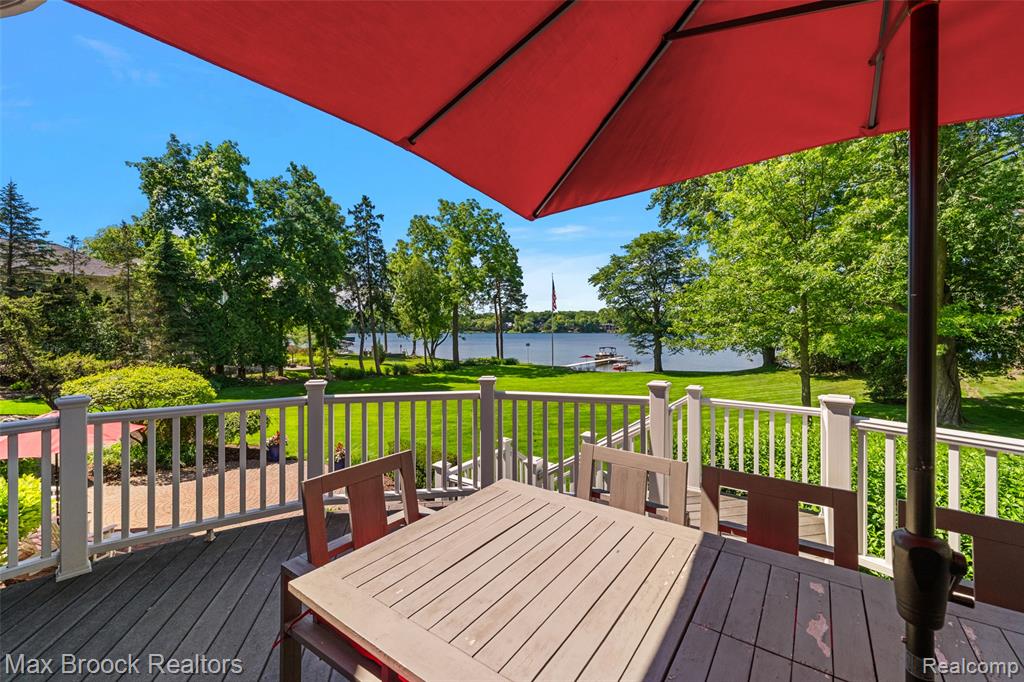 4875 Old Orchard Trail, Orchard Lake Village, MI 48324 — Photo 41