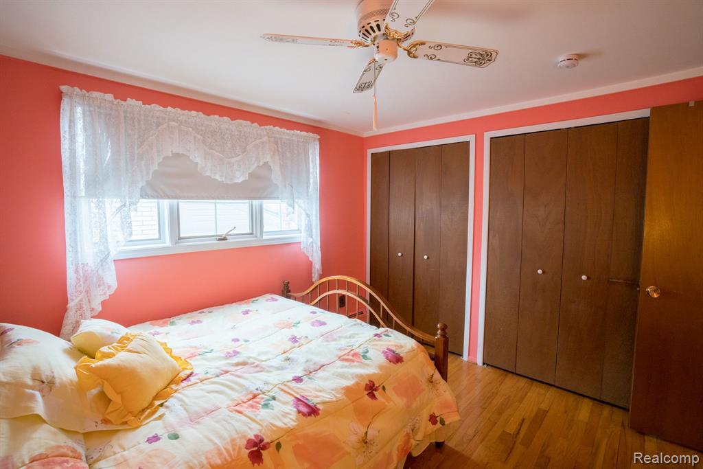 4180 DEVONSHIRE Street, Trenton, MI 48183 — Photo 27