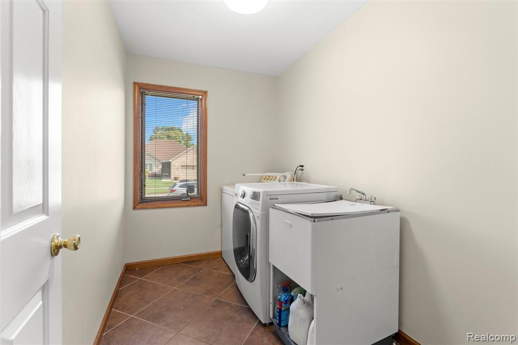 47668 Whippoorwill Drive, Macomb, MI 48044 — Photo 23