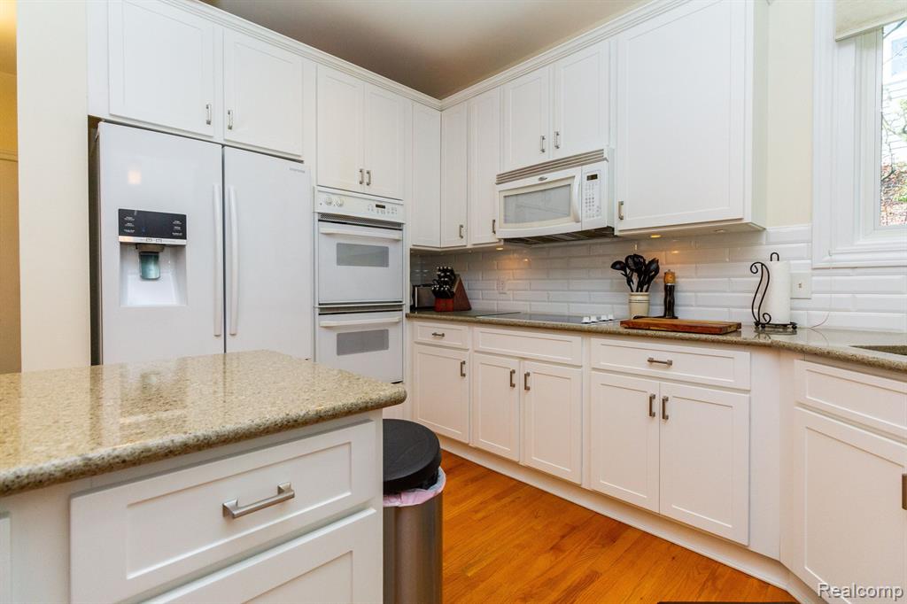 47322 SUNNYBROOK Lane, Novi, MI — Photo 11