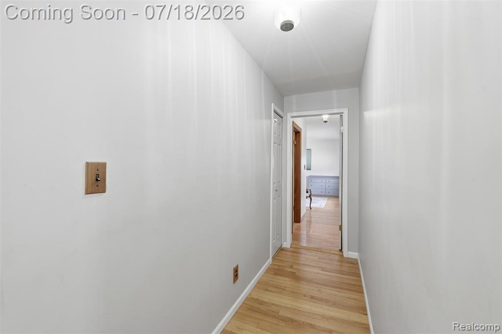 8825 Nebraska Street, Livonia, MI 48150 — Photo 22