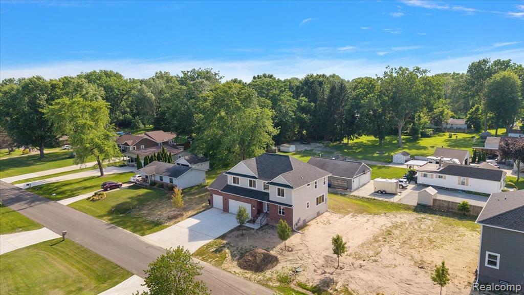 47515 Vanker Avenue, Shelby Twp, MI 48317 — Photo 48