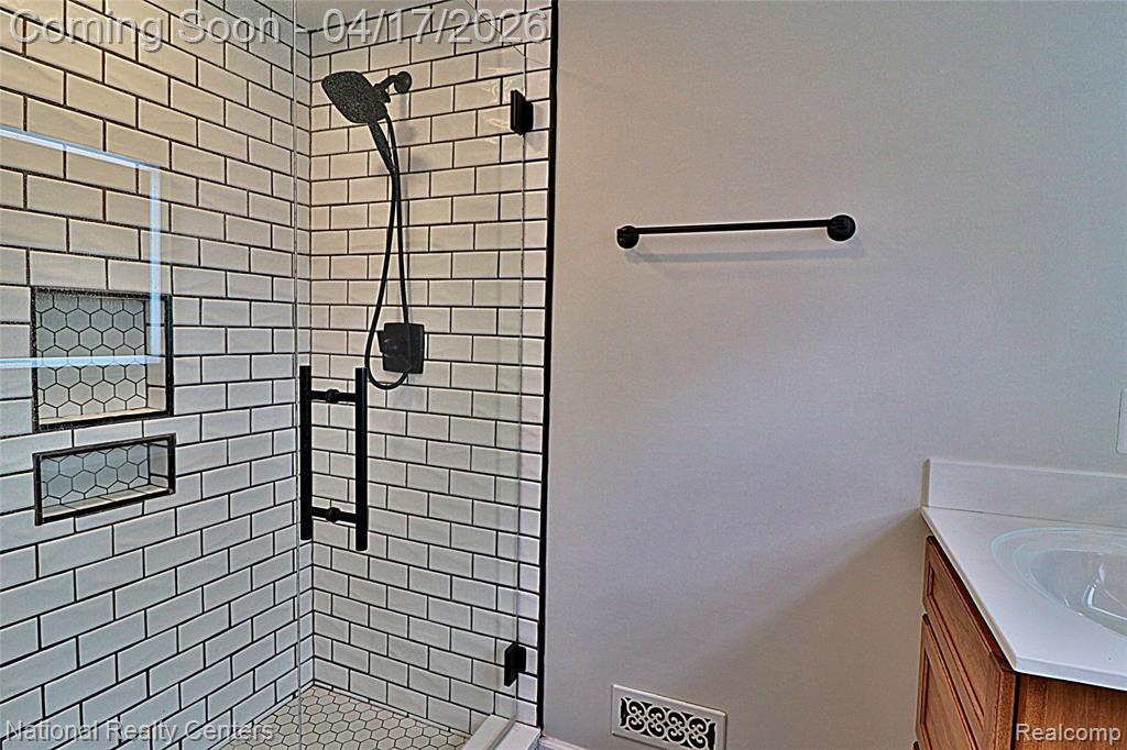 486 University Street, Ferndale, MI 48220 — Photo 16