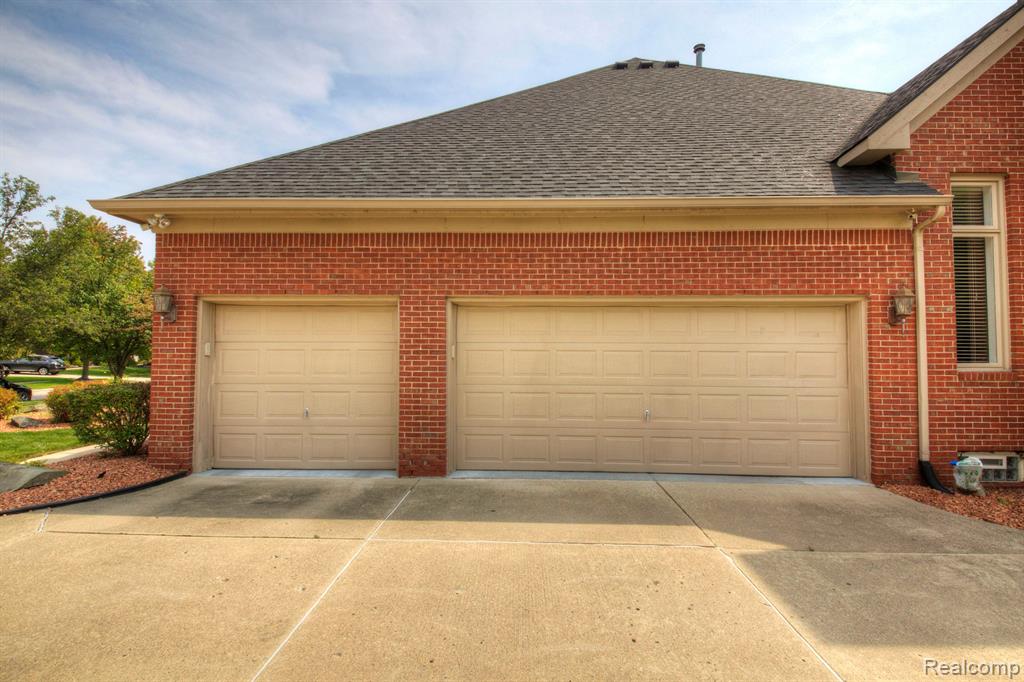 49169 Founders Court, Canton, MI 48187 — Photo 55
