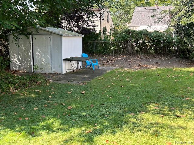 809 N DORCHESTER Avenue, Royal Oak, MI 48067 — Photo 14