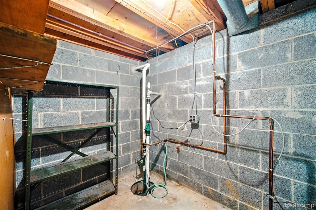 53626 Debra Drive, Shelby Twp, MI 48316 — Photo 39