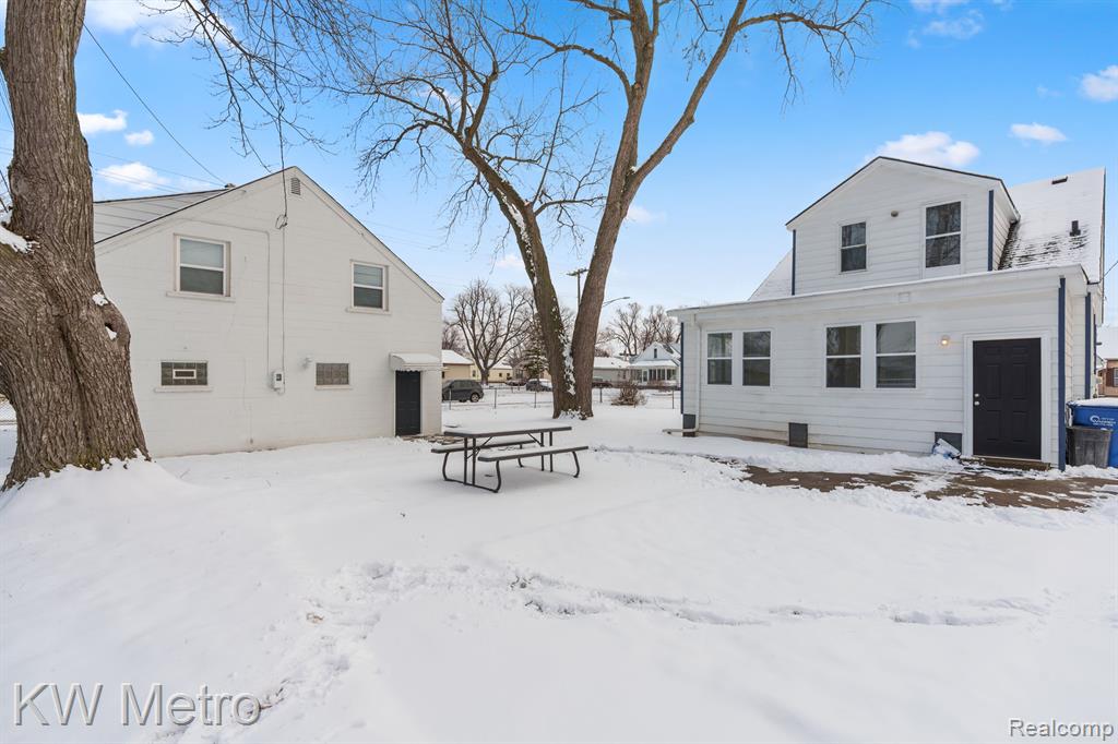 8135 REPUBLIC Avenue, Warren, MI 48089 — Photo 45