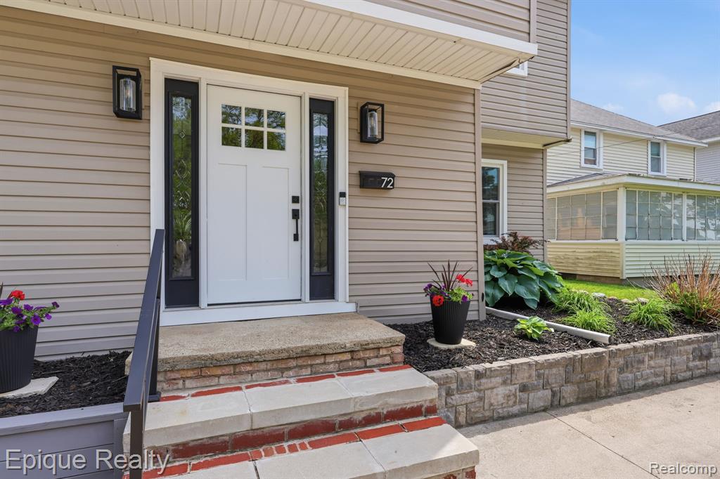 72 N North Shore Drive, Lake Orion, MI 48362 — Photo 3