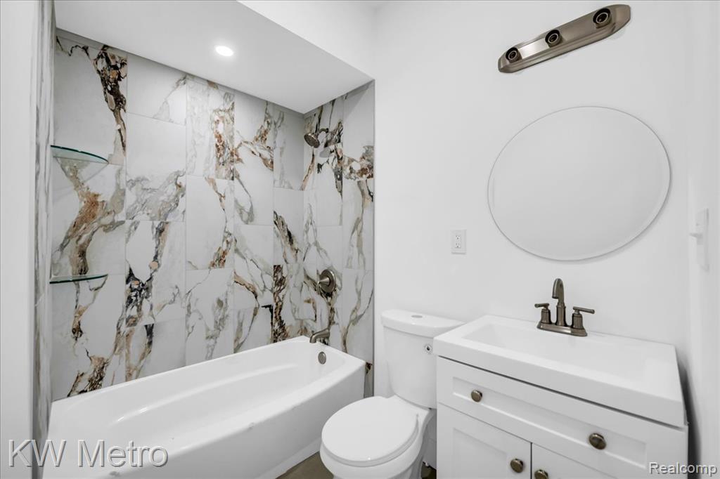 1685 Glynn Court, Detroit, MI 48206 — Photo 21
