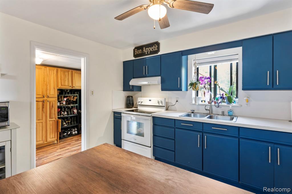 5304 E Frances Road, Mount Morris, MI 48458 — Photo 14