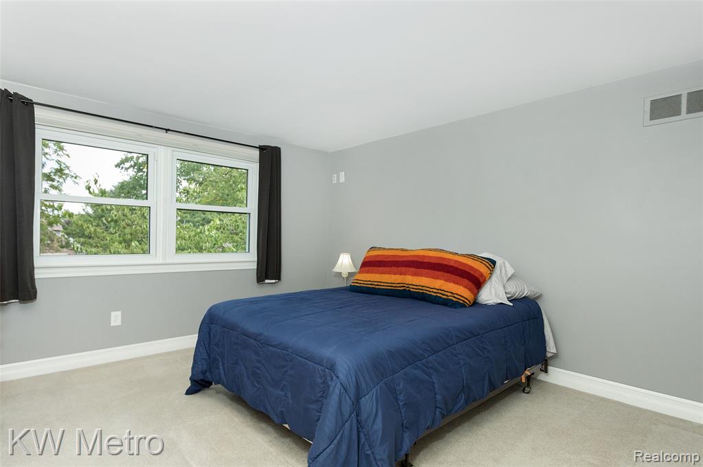 635 Timberline Drive, Rochester Hills, MI 48309 — Photo 26