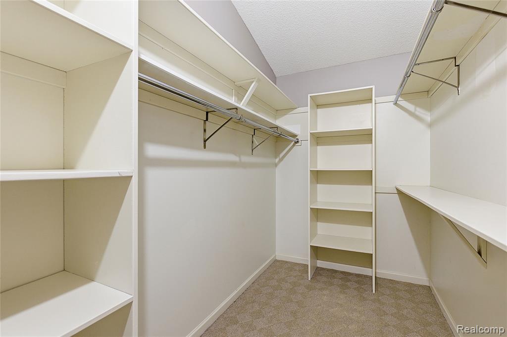 7154 Westchester, West Bloomfield, MI — Photo 25