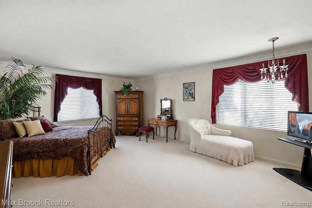 1319 Charrington Road, Bloomfield Hills, MI 48301 — Photo 47