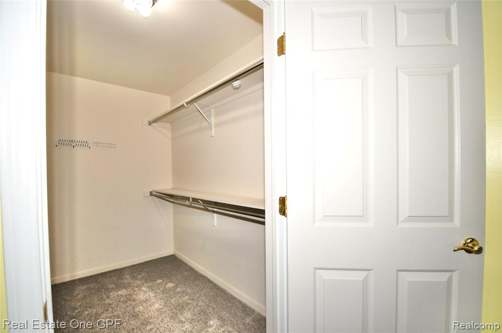 26 Pointe Park Place, 303, Grosse Pointe Park, MI 48230 — Photo 20