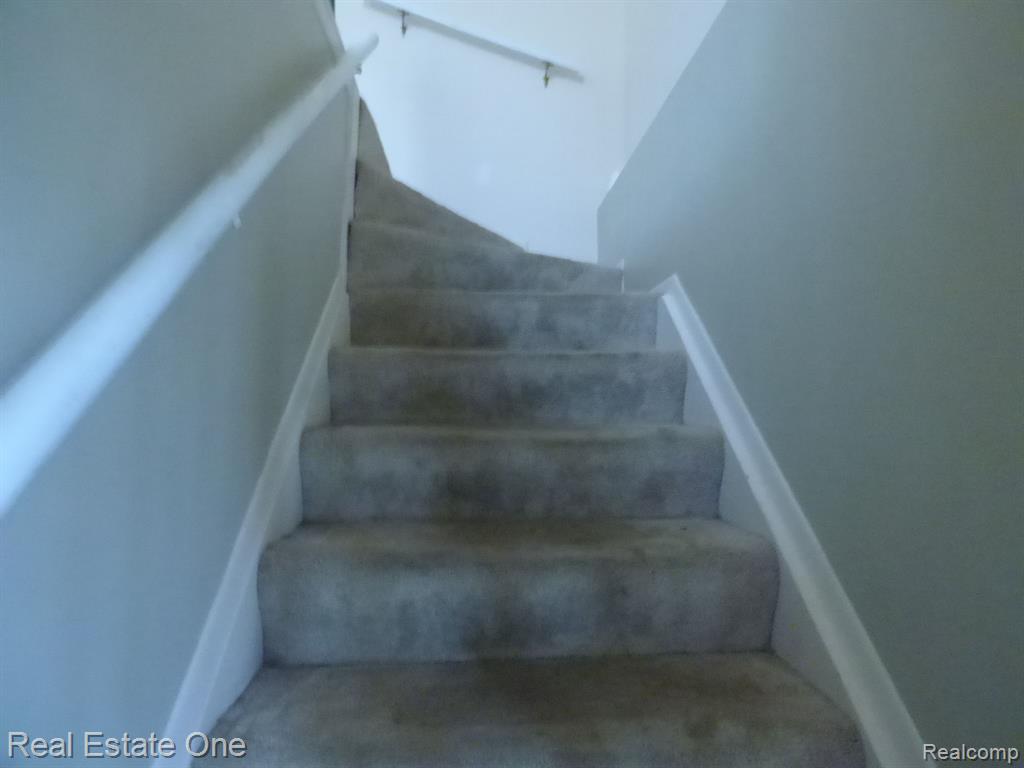 108 Princeton Drive, South Lyon, MI 48178 — Photo 3