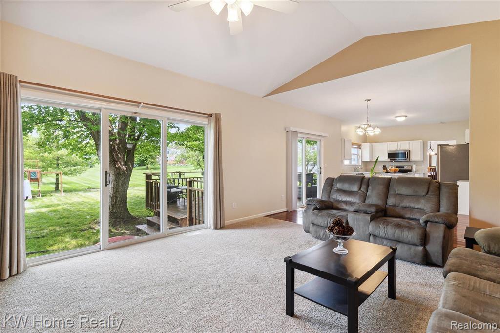 4672 NUTMEG Drive, Ypsilanti, MI 48197 — Photo 22