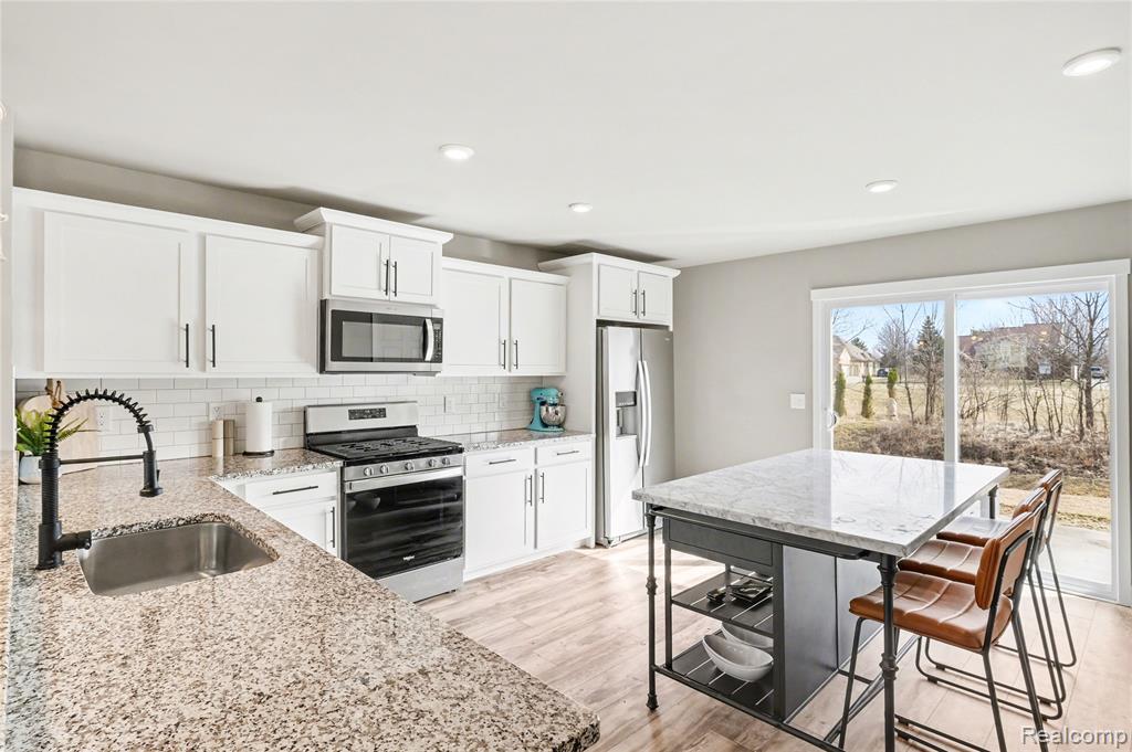 7095 Primrose Lane, Grand Blanc, MI 48439 — Photo 8