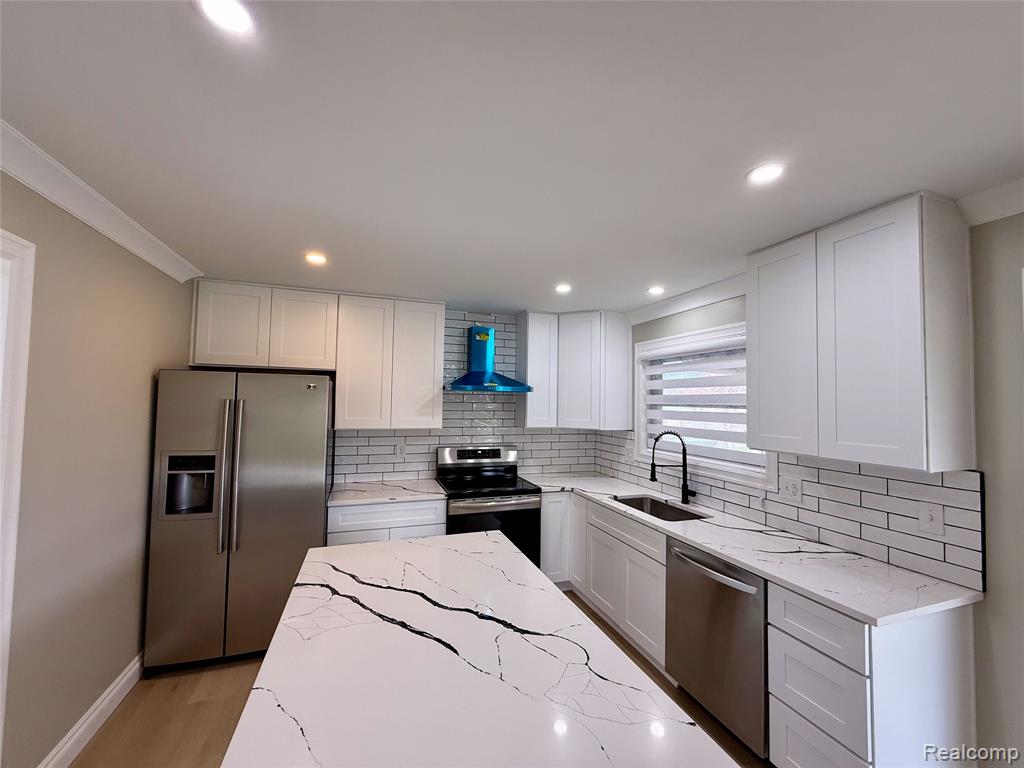 18144 N Oak Drive, Clinton Twp, MI 48038 — Photo 10