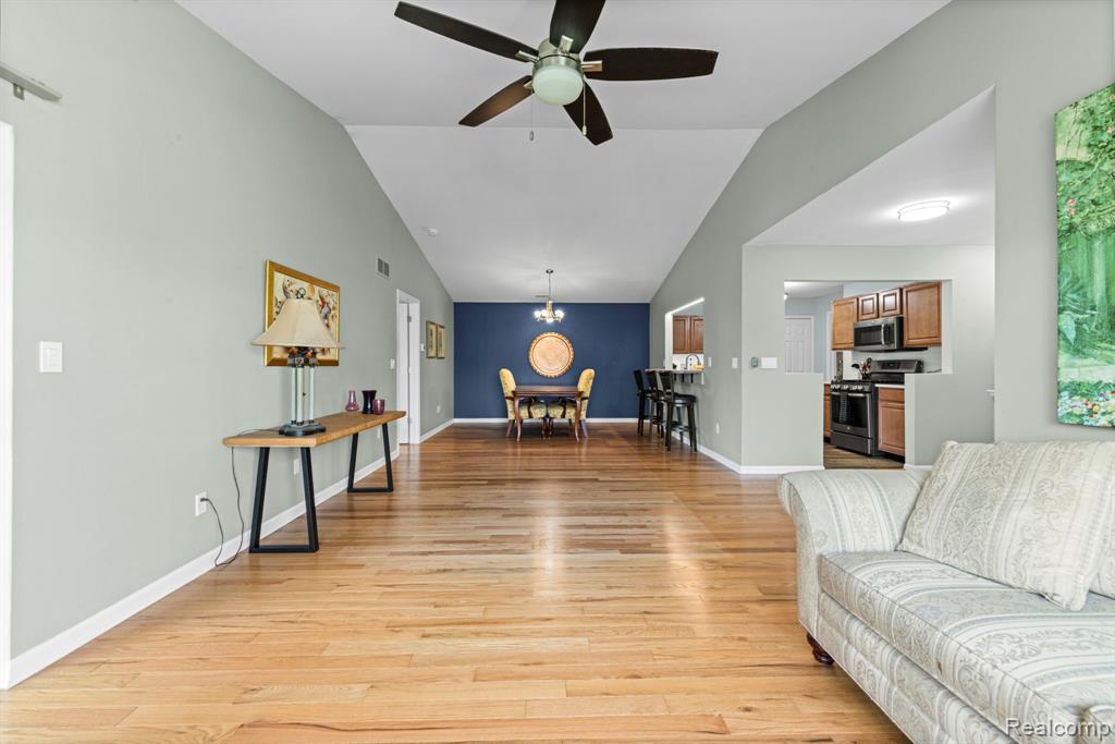 16789 Carriage Way, Northville, MI 48168 — Photo 9