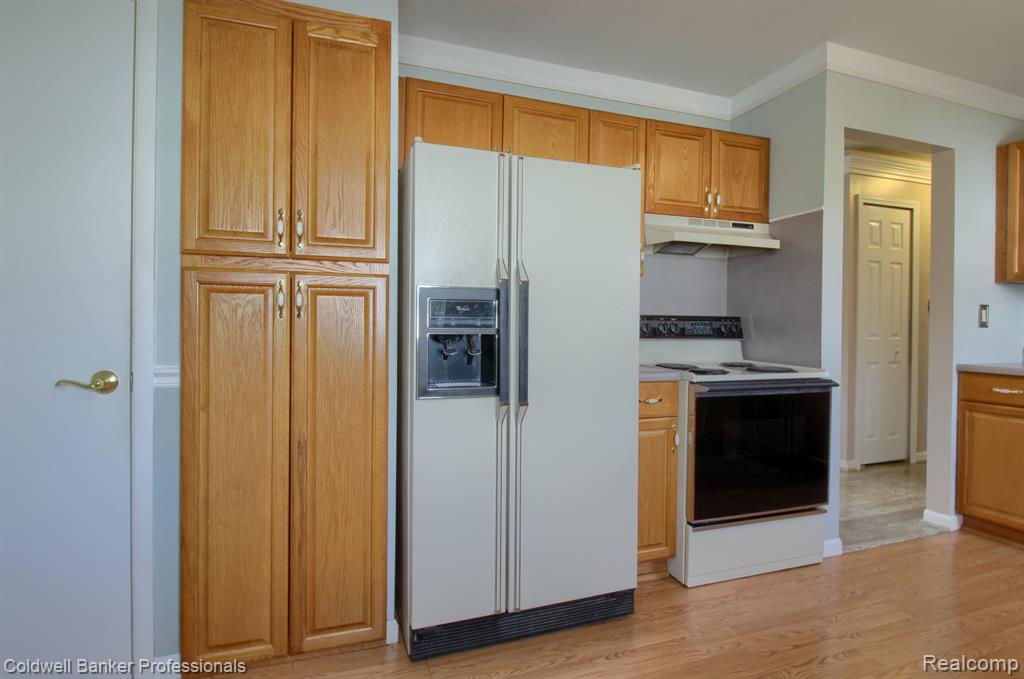 6468 Dillon Street, Garden City, MI — Photo 11