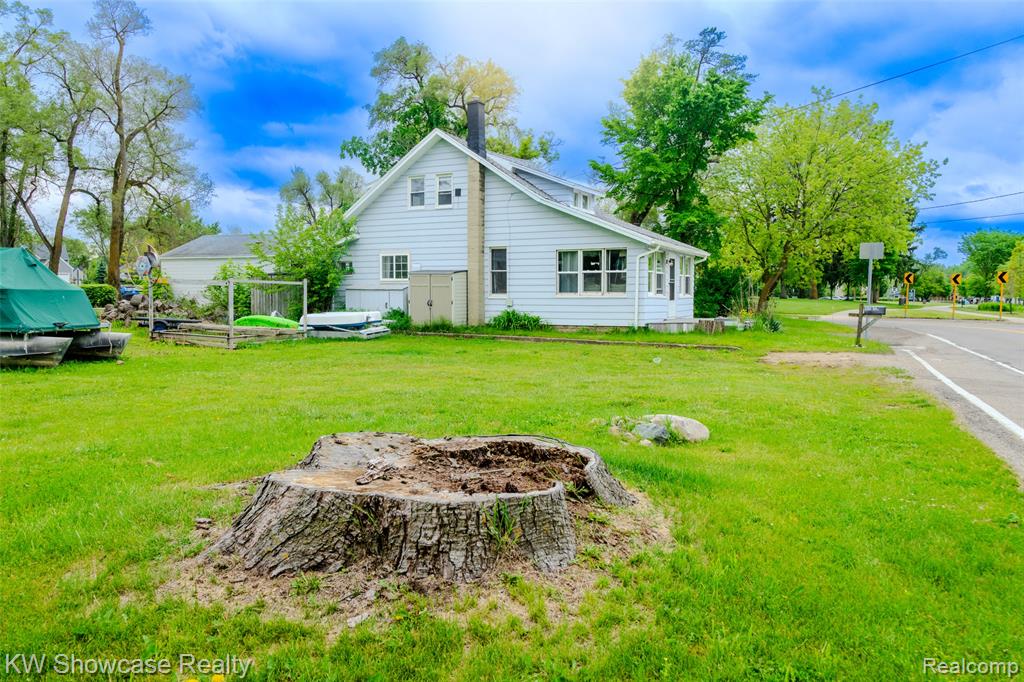 1815 E Lake Drive, Novi, MI 48377 — Photo 5