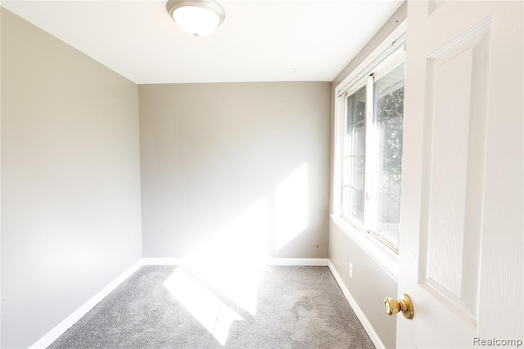 3319 Lakeview Street, Monroe, MI 48162 — Photo 12