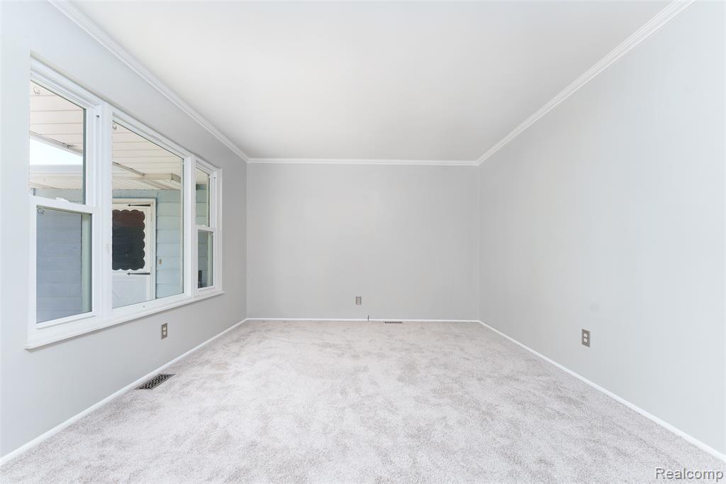 2653 Porcupine Trail, Lapeer, MI 48446 — Photo 4