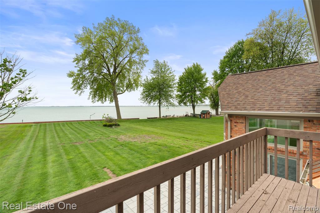 48556 Harbor Drive, Chesterfield, MI 48047 — Photo 44