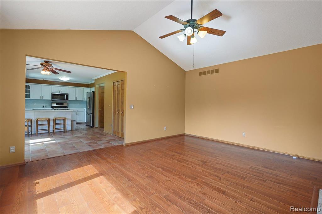 4747 WINDBERRY Lane, Milford, MI 48380 — Photo 13