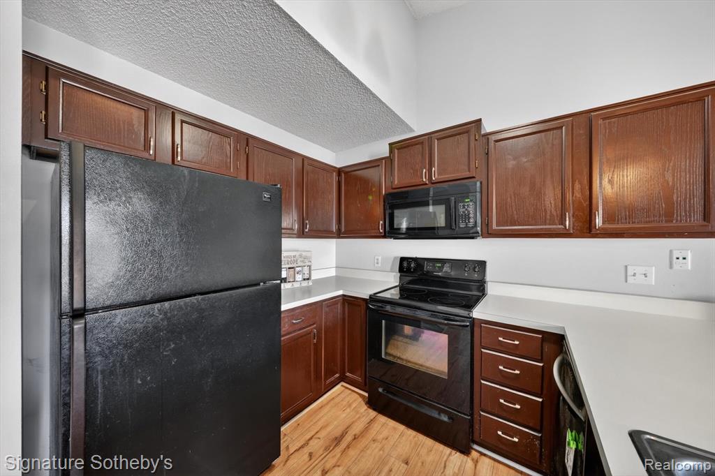 5094 Harbor Oak Drive, 36, Waterford, MI 48329 — Photo 15